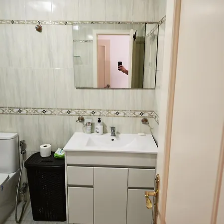 Share Appartement, Have With Private Bathroom *